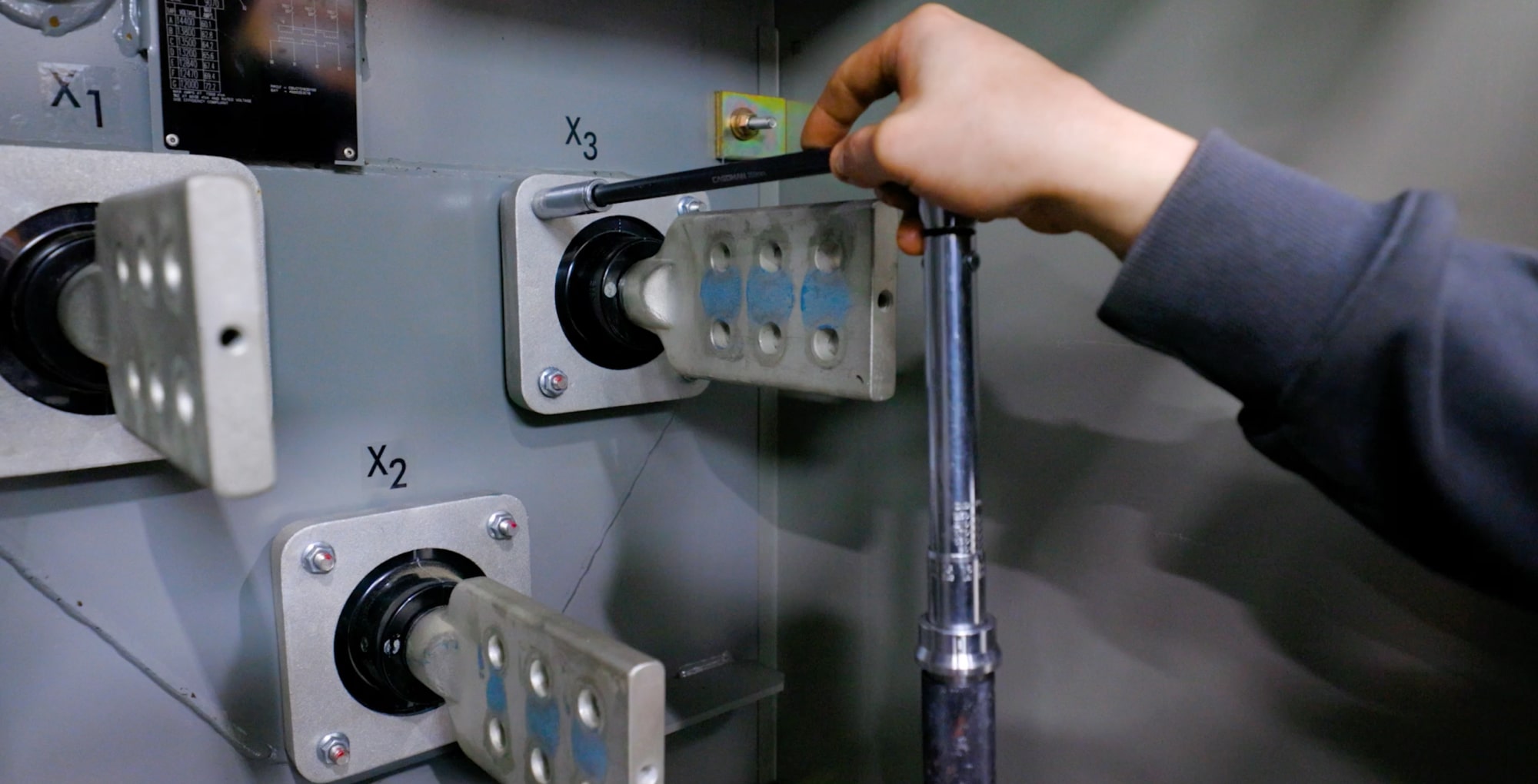 Transformer Oil Leaks Guide to Troubleshooting and Repair